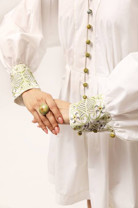Kritika Murarka_White Cotton Embroidery V-neck Cuff And Gathered Dress _at_Aza_Fashions