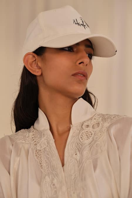 Buy AK-OK White Embroidery Animal Print Cotton Baseball Cap Buy_AK-OK_White Embroidery Animal Print Cotton Baseball Cap