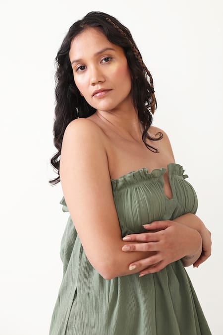 Buy Chambray & CO. Green Cotton Bandeau Neck Petra Solid Tube Top And Flared Pant Set Online at Aza Fashions Buy_Chambray & CO._Green Cotton Bandeau Neck Petra Solid Tube Top And Flared Pant Set _Online_at_Aza_Fashions