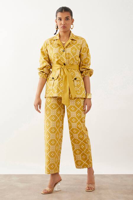 Son Of A Noble Snob Brown Cotton, Twill Collared Bastian Clover Print Trouser Set Online at Aza Fashions Son Of A Noble Snob_Brown Cotton, Twill Collared Bastian Clover Print Trouser Set _Online_at_Aza_Fashions