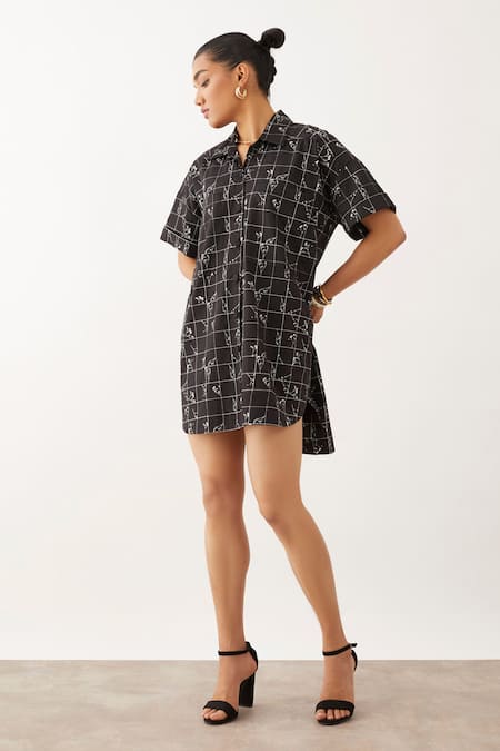 Son Of A Noble Snob Black Cotton Satin Collared Niko Grid Print Shirt Dress at Aza Fashions Son Of A Noble Snob_Black Cotton Satin Collared Niko Grid Print Shirt Dress _at_Aza_Fashions