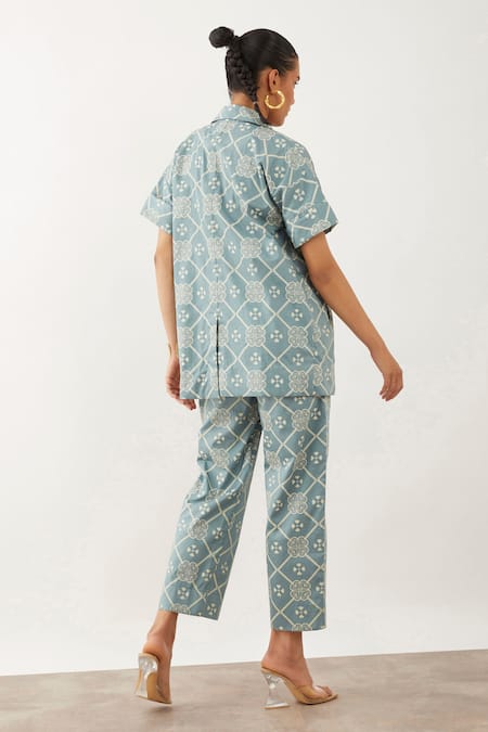 Shop Son Of A Noble Snob Grey Cotton Satin Collared Olivia Clover Print Jacket And Pant Set at Aza Fashions Shop_Son Of A Noble Snob_Grey Cotton Satin Collared Olivia Clover Print Jacket And Pant Set _at_Aza_Fashions