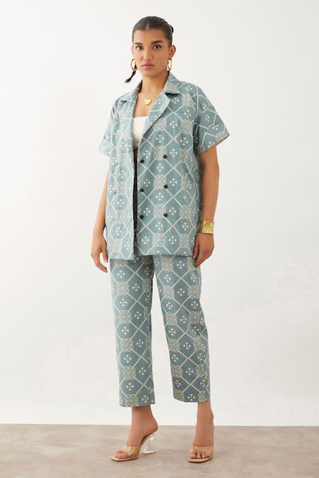 Son Of A Noble Snob Grey Cotton Satin Collared Olivia Clover Print Jacket And Pant Set Online at Aza Fashions Son Of A Noble Snob_Grey Cotton Satin Collared Olivia Clover Print Jacket And Pant Set _Online_at_Aza_Fashions