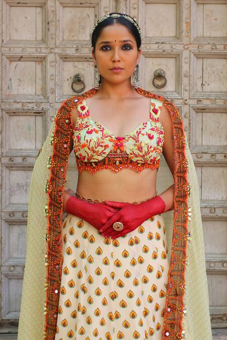 Buy_Ankur J_Off White Dupatta Georgette Printed Leaf Sweetheart Neck Lehenga Set _Online_at_Aza_Fashions