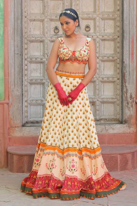 Shop_Ankur J_Off White Dupatta Georgette Printed Leaf Sweetheart Neck Lehenga Set _Online_at_Aza_Fashions