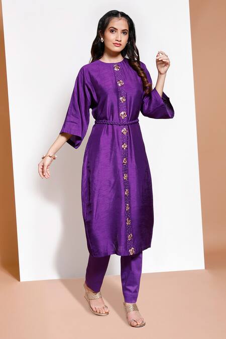 Kressa Floral Embellished Kurta Set 