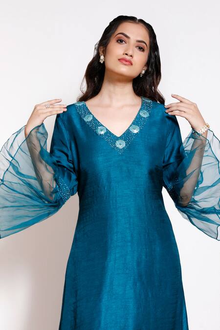 Buy Kressa Green Silk, Crepe, Cotton Embroidery V-neck High-low Kurta And Pant Set Online at Aza Fashions Buy_Kressa_Green Silk, Crepe, Cotton Embroidery V-neck High-low Kurta And Pant Set_Online_at_Aza_Fashions