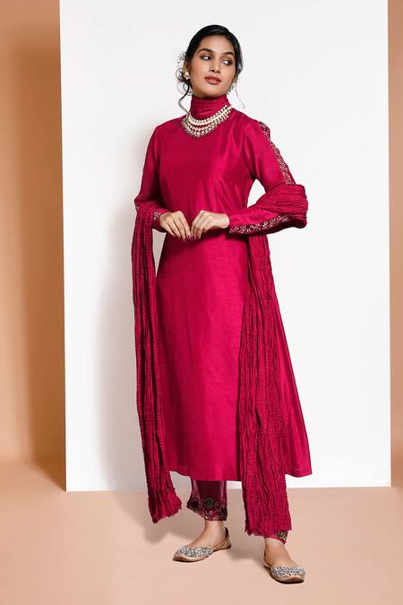 Buy_Kressa_Red Crepe Embellished Floral Turtle Neck Collar Kurta Set _Online_at_Aza_Fashions