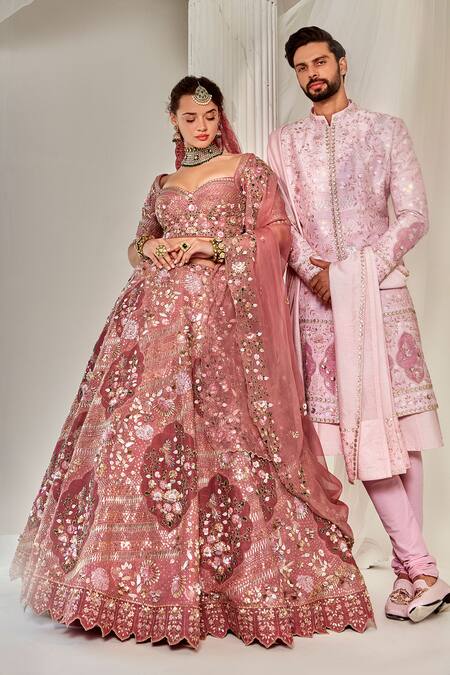 Latest Indian wedding Lehenga Style Ideas for brides!
