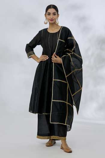 Gota line patch kurta set