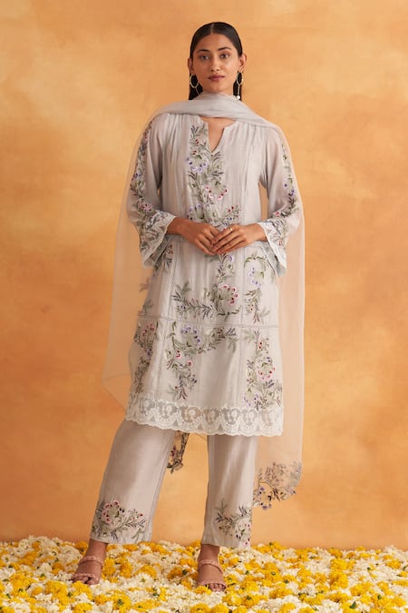 Akriti by Ritika Chanderi Floral Jaal Embroidered Kurta Pant Set 