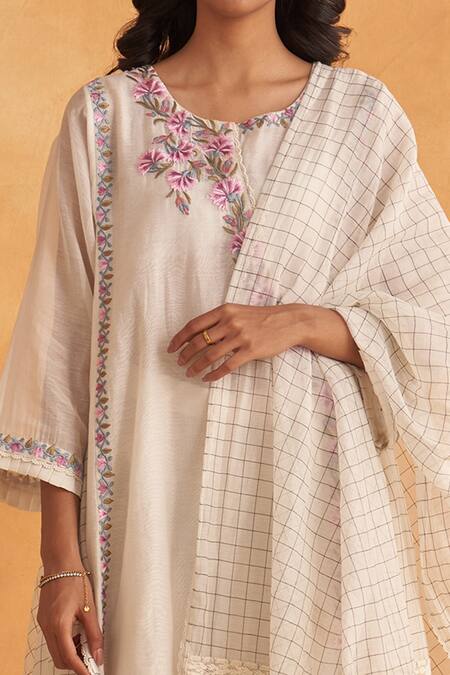 Akriti By Ritika_Ivory Chanderi Embroidery, Lace Round Neck Thread Floral Kurta Pant Set_Online_at_Aza_Fashions