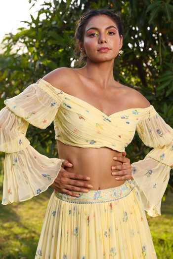 Buy_Baise Gaba_Yellow Chiffon, Cotton Embroidery Sweetheart Neck Blossom Floral Print Blouse_Online_at_Aza_Fashions
