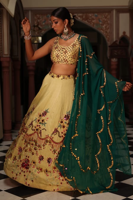 Xoxo Apurva Hand Embroidered Blouse Lehenga Set 