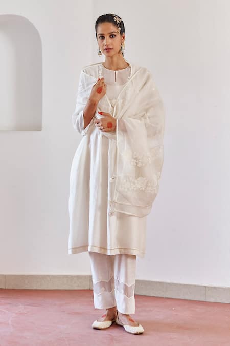 Amisha Kothari Ivory Chanderi / Organza Embroidered Zoha Anarkali Set 