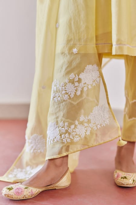 Buy Amisha Kothari Yellow Chanderi , Organza Tassels, Zoha Floral Gathered Anarkali Set Online at Aza Fashions Buy_Amisha Kothari_Yellow Chanderi , Organza Tassels, Zoha Floral Gathered Anarkali Set _Online_at_Aza_Fashions
