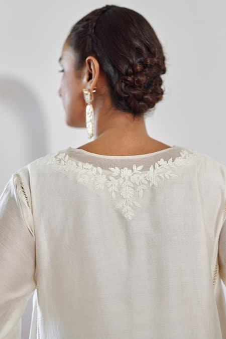 Shop Amisha Kothari Ivory , Organza, Cut Work, Ziya Floral Kurta Set at Aza Fashions Shop_Amisha Kothari_Ivory , Organza, Cut Work, Ziya Floral Kurta Set _at_Aza_Fashions