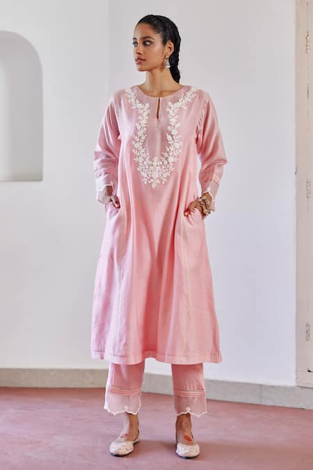 Amisha Kothari Pink Chanderi , Organza Embroidery, Cut Work Round Neck Ziya Kurta Set at Aza Fashions Amisha Kothari_Pink Chanderi , Organza Embroidery, Cut Work Round Neck Ziya Kurta Set _at_Aza_Fashions