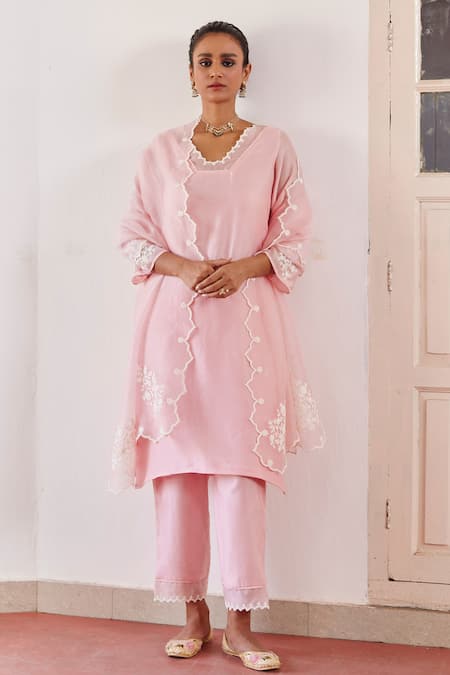 Amisha Kothari Safina Embroidered Kurta Set 