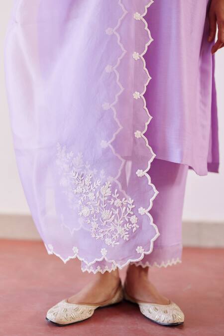 Buy Amisha Kothari Purple Chanderi , Organza Cut Work, Safina Straight Kurta Set Online at Aza Fashions Buy_Amisha Kothari_Purple Chanderi , Organza Cut Work, Safina Straight Kurta Set _Online_at_Aza_Fashions