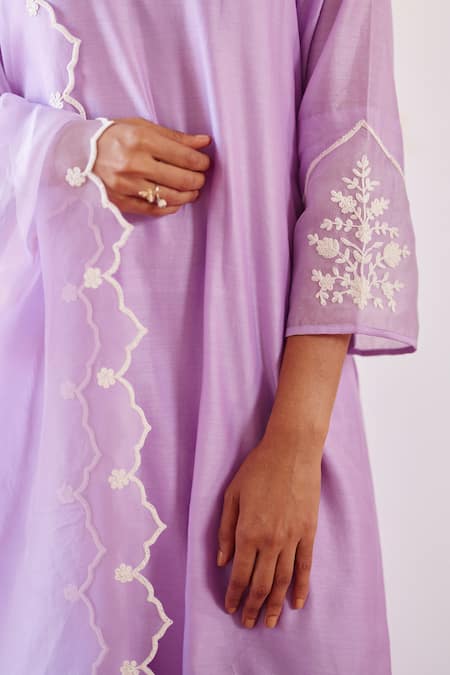 Shop Amisha Kothari Purple Chanderi , Organza Cut Work, Safina Straight Kurta Set Online at Aza Fashions Shop_Amisha Kothari_Purple Chanderi , Organza Cut Work, Safina Straight Kurta Set _Online_at_Aza_Fashions