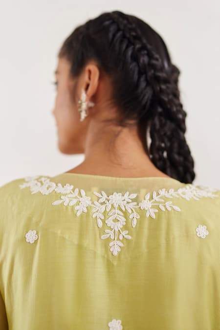 Shop Amisha Kothari Green Cotton, Silk Cut Work, Embroidery Round Neck Zareena Kurta Kaftan Set at Aza Fashions Shop_Amisha Kothari_Green Cotton, Silk Cut Work, Embroidery Round Neck Zareena Kurta Kaftan Set _at_Aza_Fashions