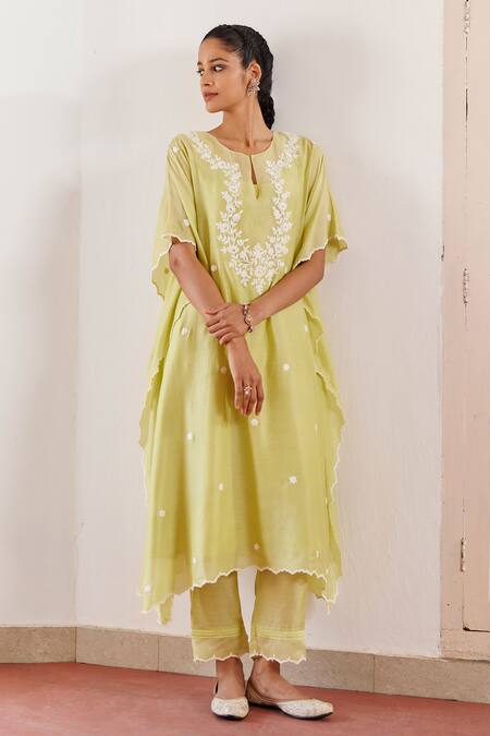 Amisha Kothari Green Cotton, Silk Cut Work, Embroidery Round Neck Zareena Kurta Kaftan Set Online at Aza Fashions Amisha Kothari_Green Cotton, Silk Cut Work, Embroidery Round Neck Zareena Kurta Kaftan Set _Online_at_Aza_Fashions
