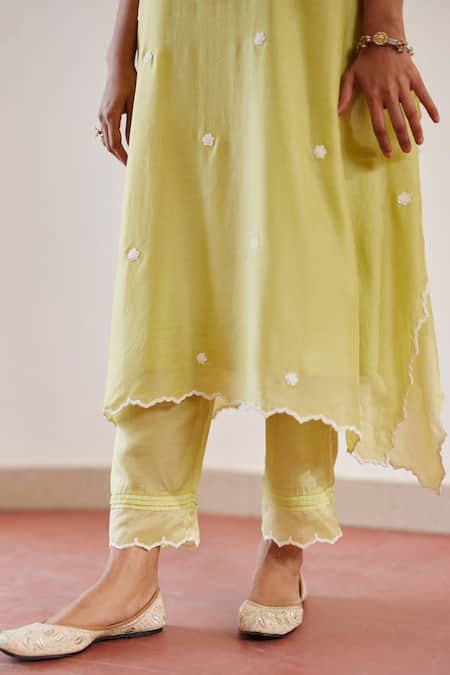 Shop Amisha Kothari Green Cotton, Silk Cut Work, Embroidery Round Neck Zareena Kurta Kaftan Set Online at Aza Fashions Shop_Amisha Kothari_Green Cotton, Silk Cut Work, Embroidery Round Neck Zareena Kurta Kaftan Set _Online_at_Aza_Fashions