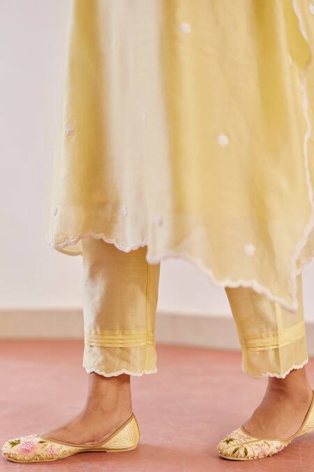 Buy_Amisha Kothari_Yellow Cotton, Silk Cut Work V-neck Zainaab Embroidered Kurta Kaftan Set _Online_at_Aza_Fashions