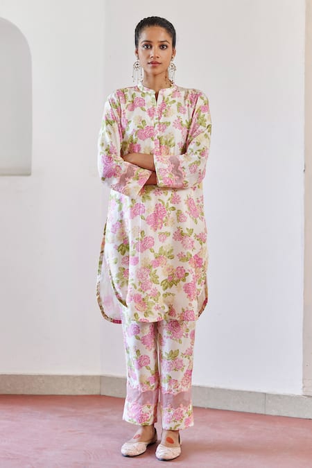 Amisha Kothari_Pink Cotton, Silk Organza Embroidery, Cut Work Bandeau Zubeida Printed Kurta Set _at_Aza_Fashions