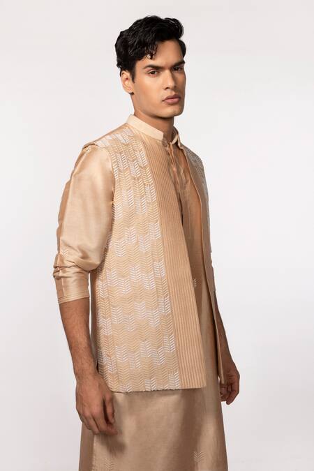 Buy_Kaka Calcutta_Gold Bamboo Embroidery Sleeveless Pintuck Bundi _Online_at_Aza_Fashions