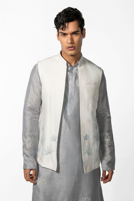 Buy_Kaka Calcutta_Ivory Bamboo Embroidery Floral Bundi _Online_at_Aza_Fashions