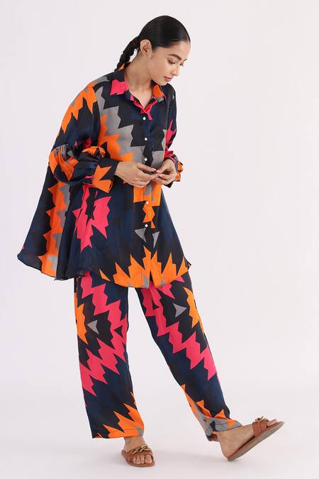 Studio Moda India Black The Faire Flared Printed Shirt Online at Aza Fashions Studio Moda India_Black The Faire Flared Printed Shirt_Online_at_Aza_Fashions