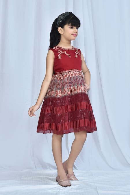 Wholesale Full Floral Hand-Smocked Toddler & Youth Yoke Dress – Imagewear