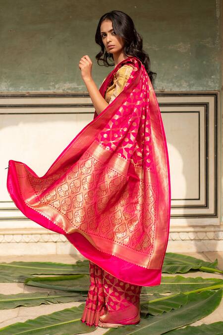 Priyanka Raajiv_Pink Silk, Brocade, Chanderi Falisha Banarasi Saree With Sachi Running Blouse _Online_at_Aza_Fashions