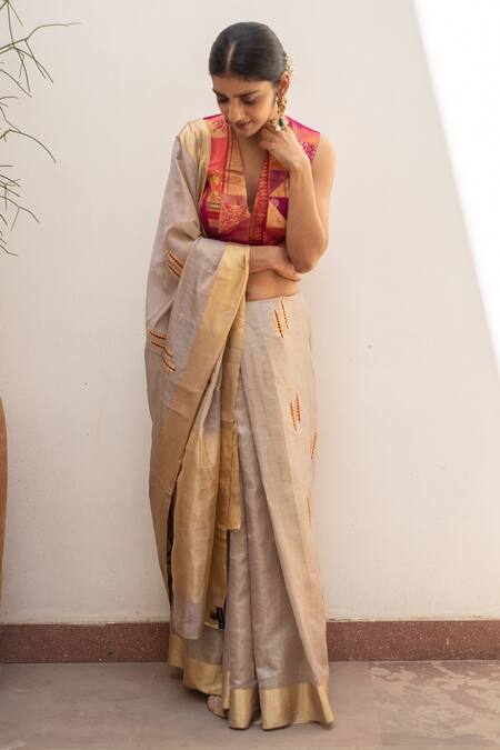 Priyanka Raajiv_Silver Silk, Chanderi Embroidery Kuu Saree With Running Blouse _Online_at_Aza_Fashions