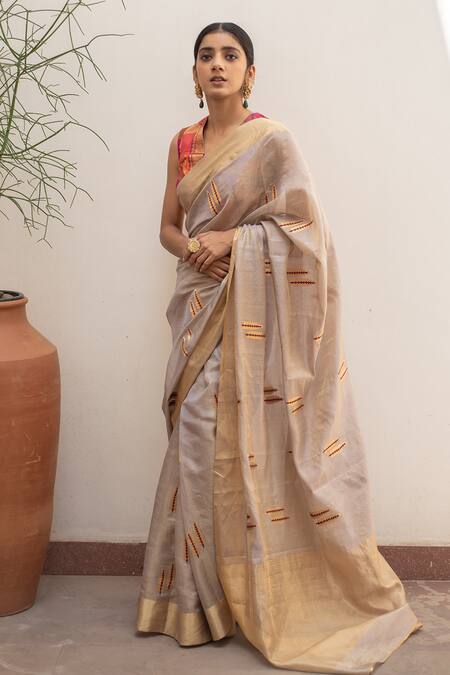 Shop_Priyanka Raajiv_Silver Silk, Chanderi Embroidery Kuu Saree With Running Blouse _Online_at_Aza_Fashions