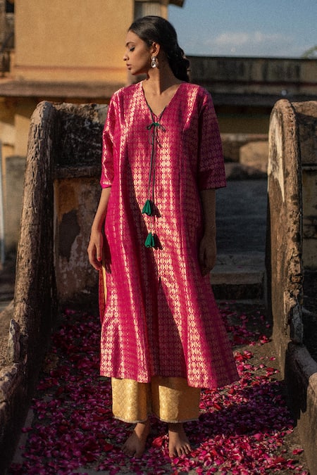 Priyanka Raajiv_Pink Silk, Brocade Tassels V-neck Neima Kurta And Nara Palazzo Set _Online_at_Aza_Fashions