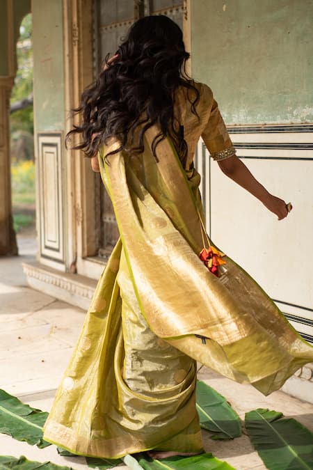 Priyanka Raajiv Rena Woven Silk Banarasi Saree With Running Blouse 