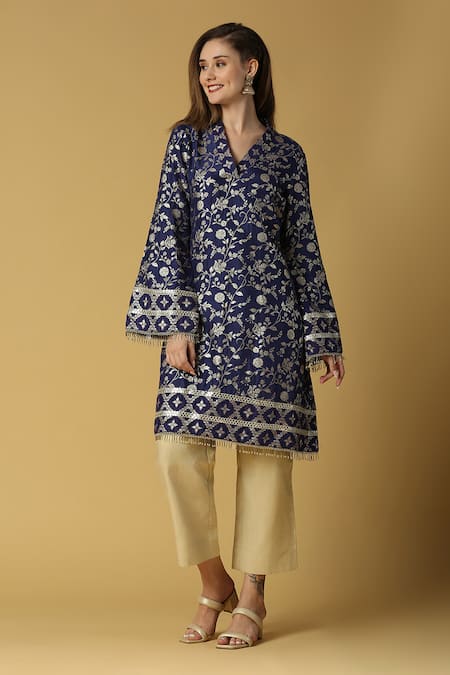 Monk & Mei By Sonia Anand_Blue Silk, Brocade Tassels V-neck Kavya Floral Woven Pakistani Kurta And Pant Set _Online_at_Aza_Fashions