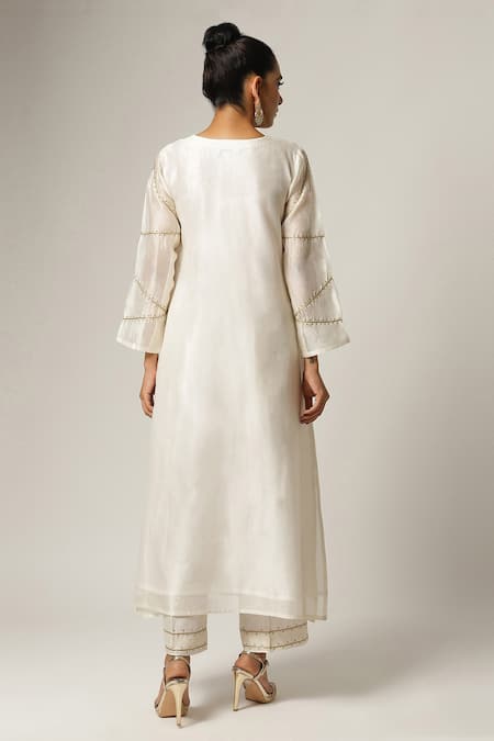 Anantaa By Roohi Placement Zari Embroidered Kurta With Pant 