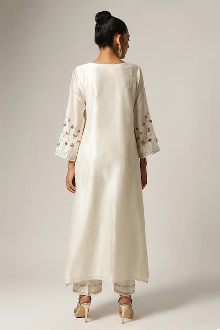 Shop_Anantaa By Roohi_Off White Silk, Chanderi Embroidery, Zari Placement Flower Kurta With Pant _at_Aza_Fashions