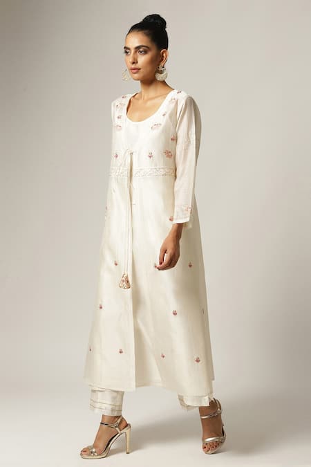 Anantaa By Roohi_Off White Silk, Chanderi Embroidery Round Neck Resham Motif Jacket Pant Set _Online_at_Aza_Fashions