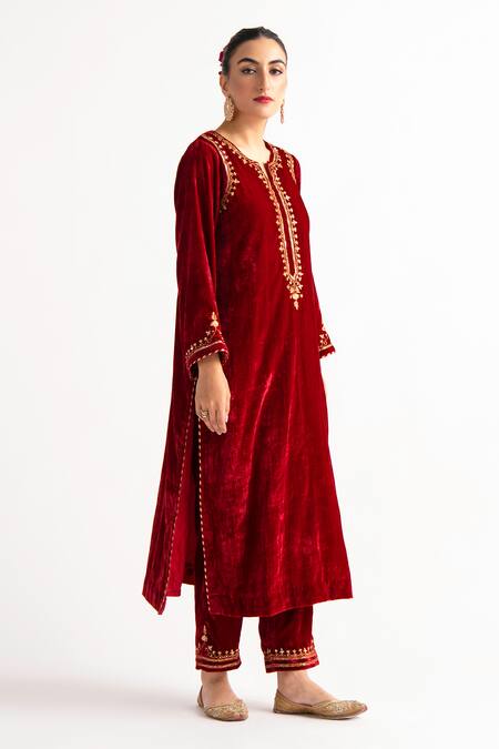 Shop_Anantaa By Roohi_Red Velvet Embroidery, Sequins Round Neck Placement Hand Kurta With Pant _Online_at_Aza_Fashions