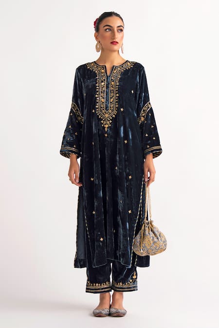 Buy_Anantaa By Roohi_Blue Velvet Sequins, Embroidery Round Neck Hand Kurta With Pant _Online_at_Aza_Fashions
