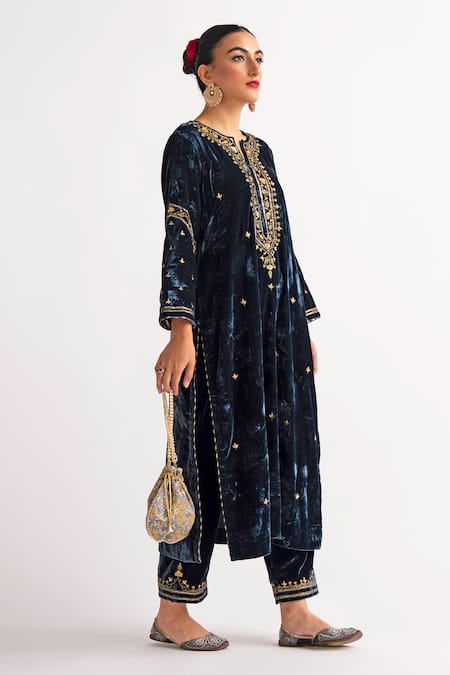 Shop_Anantaa By Roohi_Blue Velvet Sequins, Embroidery Round Neck Hand Kurta With Pant _Online_at_Aza_Fashions