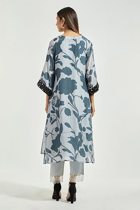 Anantaa By Roohi A-Line Blooming Floral Print Kurta With Pant 