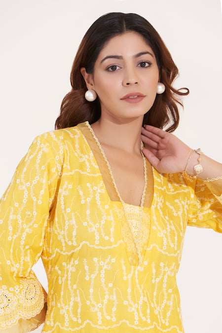 Shop_Glittire By Sakshi Verma_Yellow Cotton, Linen Embroidery V-neck Kurta And Palazzo Set_Online_at_Aza_Fashions