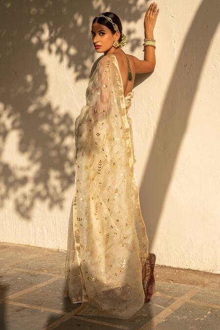 Buy Geroo Jaipur Off White Kota Doria, Silk Patti, Work Saree With Unstitched Blouse Fabric Online at Aza Fashions Buy_Geroo Jaipur_Off White Kota Doria, Silk Patti, Work Saree With Unstitched Blouse Fabric _Online_at_Aza_Fashions