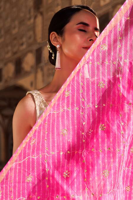 Buy_Geroo Jaipur_Pink Kota Doria Embroidery Leheriya Saree With Unstitched Blouse Fabric _Online_at_Aza_Fashions